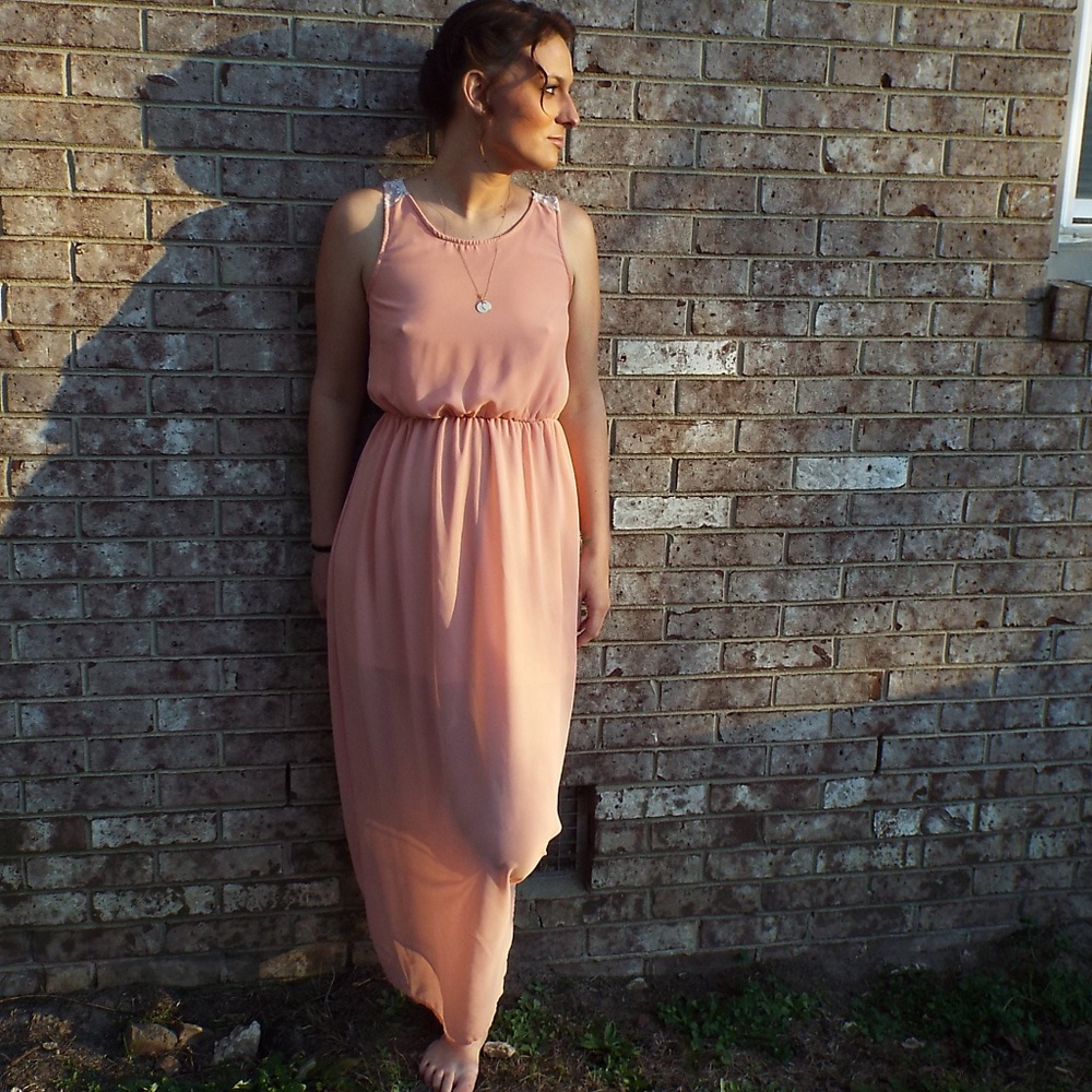 Double Zero Peach and Cream Maxi Dress